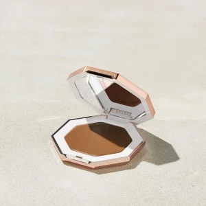 Cheeks Out Freestyle Cream Bronzer — Teddy