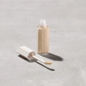 We’re Even Hydrating Longwear Concealer — 190W
