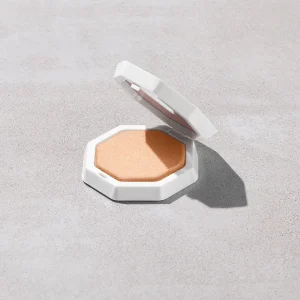Demi’glow Light-Diffusing Highlighter — Pretty Purlz