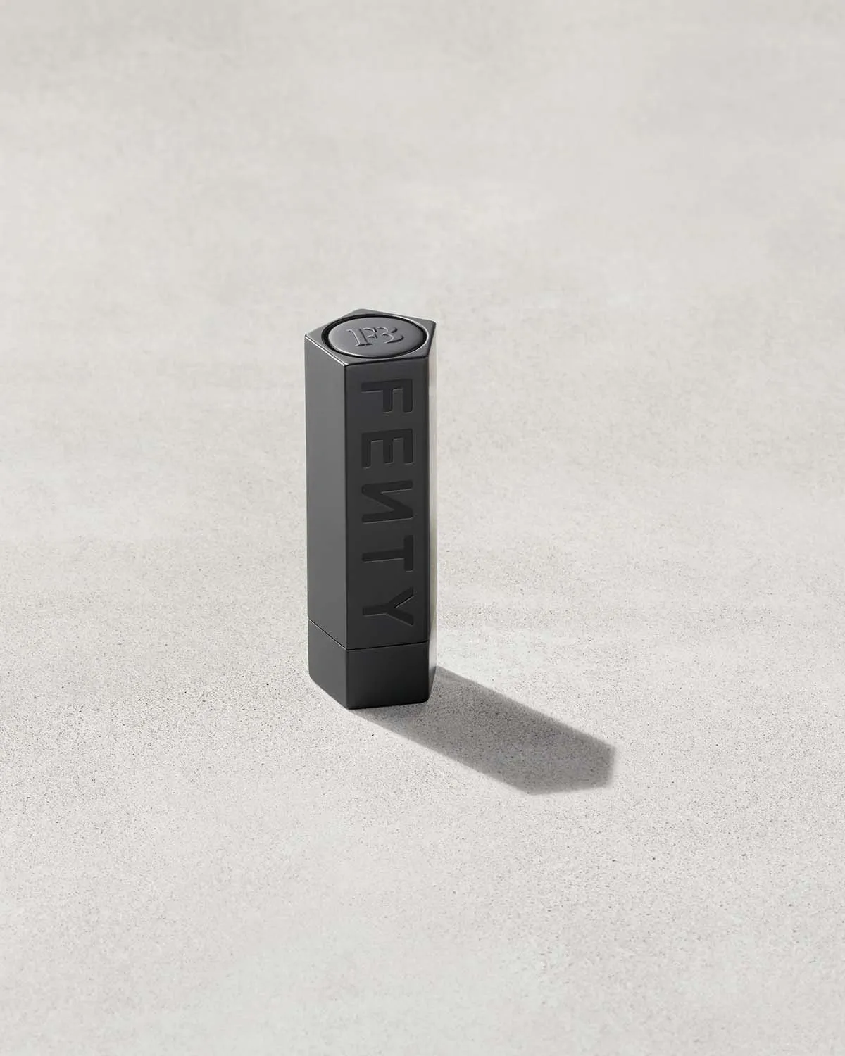 Fenty Icon The Case Semi-Matte Refillable Lipstick — Matte Black