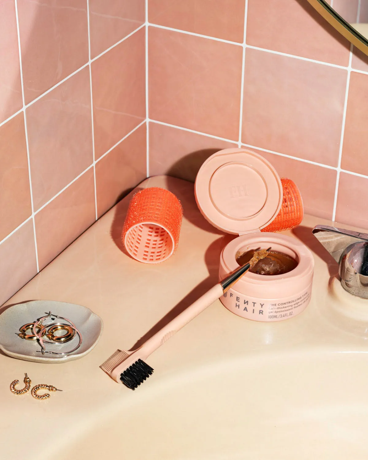 The Controlling Type Hair-Thickening Edge Control Gel + Styling Tool - Image 13